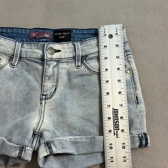 Dickies Girl Taylor Swift 1989 Denim Shorts Fox Patch Light Wash Juniors. Sz 5